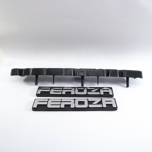 DAIHATSU FEROZA GRILL EMBLEM BADGE STICKER DECAL NEW Set - Picture 8 of 10