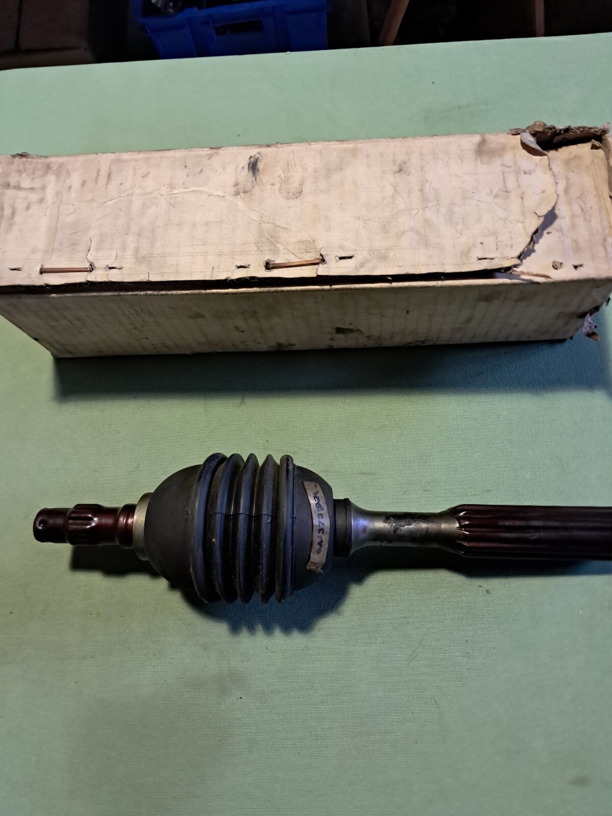 Éliminer le jeu de transmission de votre Citroën Ami 6 d'avant avril 1966 via ce cardan 8 cannelures