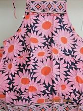 VERA BRADLEY APRON GIFT SET LOVES ME  RARE  RETIRED 