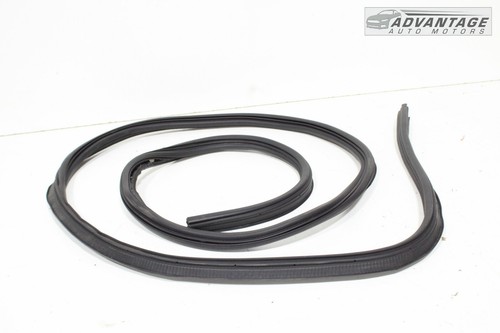 Yukon Liftgate Weatherstrip Seal (07-14 Yukon) - Free Shipping