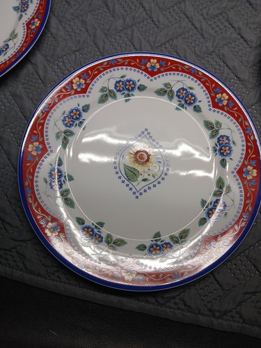 Vera Bradley Dinner Plates Lot Of 8 - Picture 2 of 5