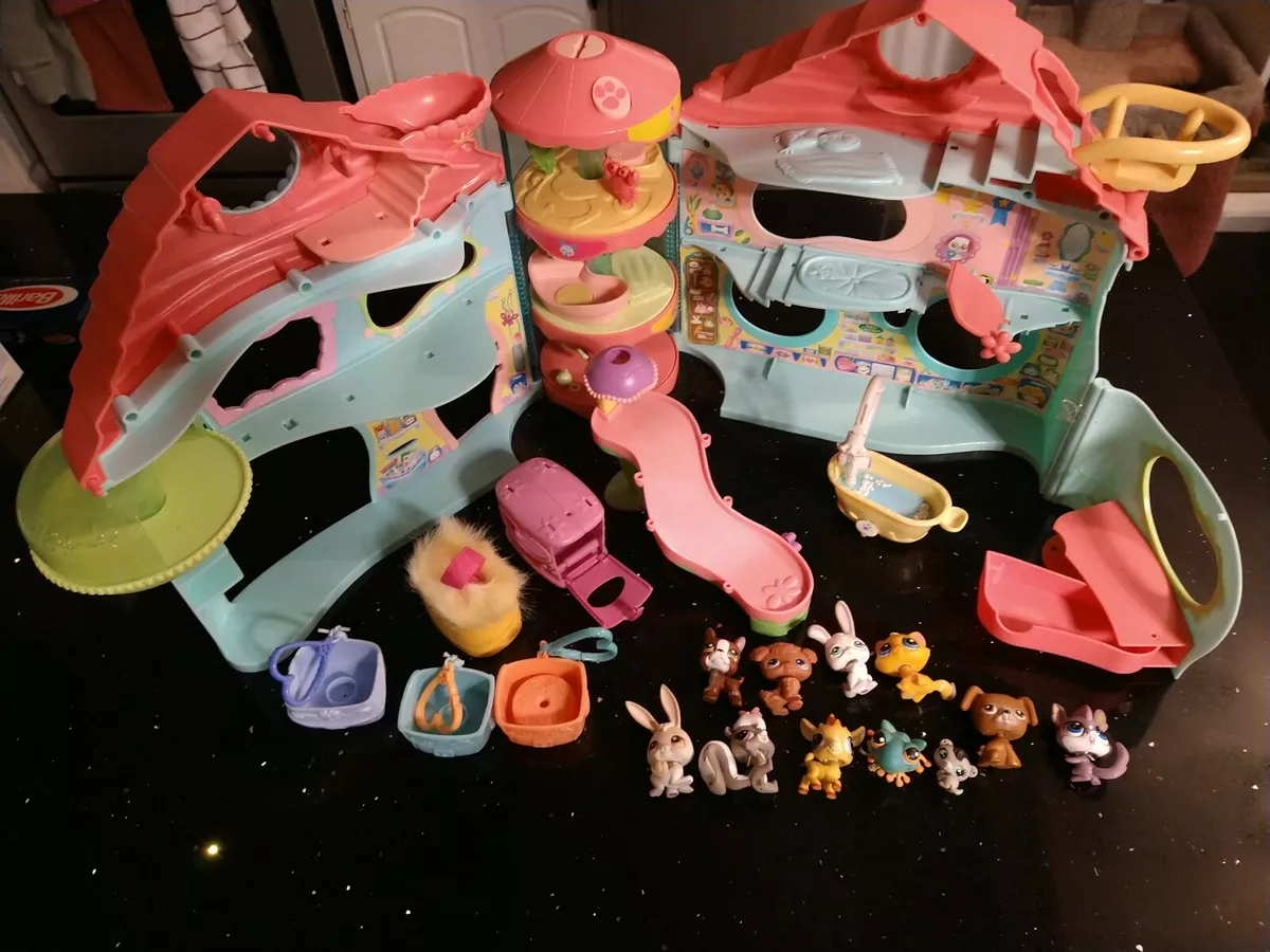 Littlest Pet Shop House Biggest Littlest Pet Playset Foldable Hasbro 2005 