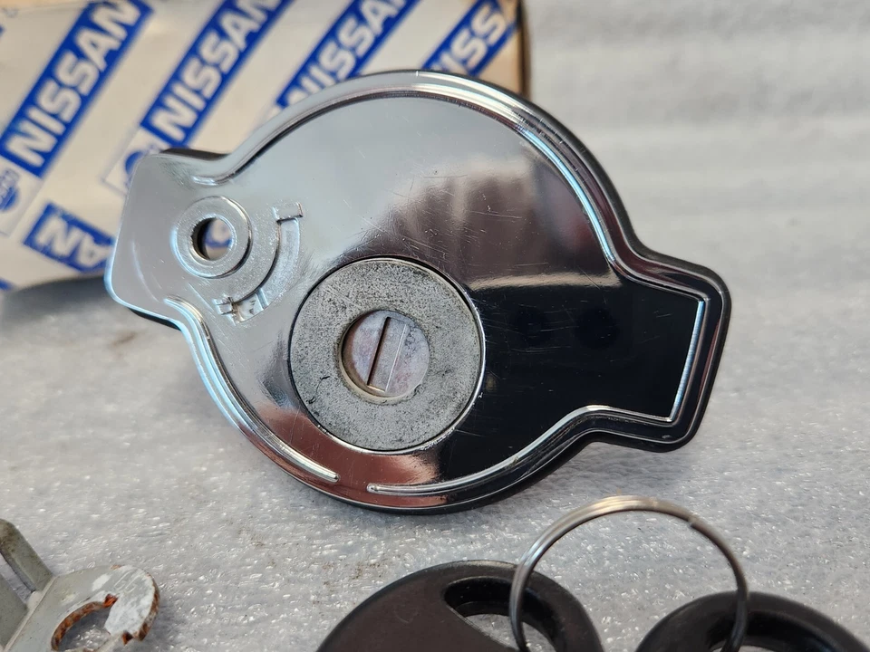 NOS OEM 1993-1997 Nissan Altima Stanza Trunk Lock with keys Parts 84660-0E725 - Image 4 of 4