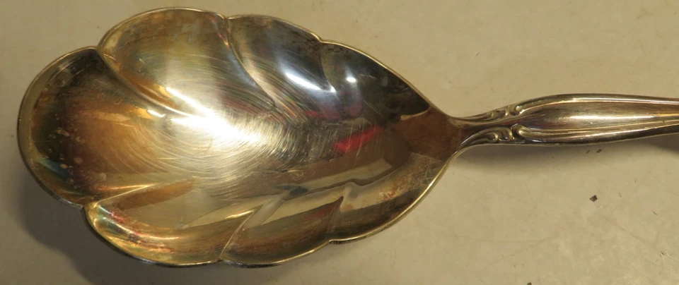 Cazuela INTERNATIONAL Interlude Silverplate 1971 carcasa sólida cuchara para servir Lg Foto 4 de 4