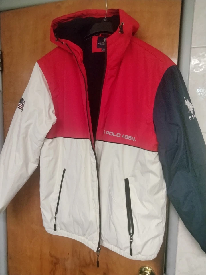 Auténtico Polo de EE. UU. ASSN. Chaqueta deportiva para hombre XL. Nuevo sin etiqueta. Capucha... Foto 4 de 4