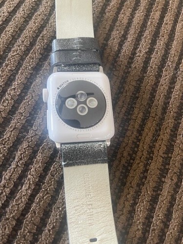 Apple iWatch 42MM Series 2 - Picture 2 of 4
