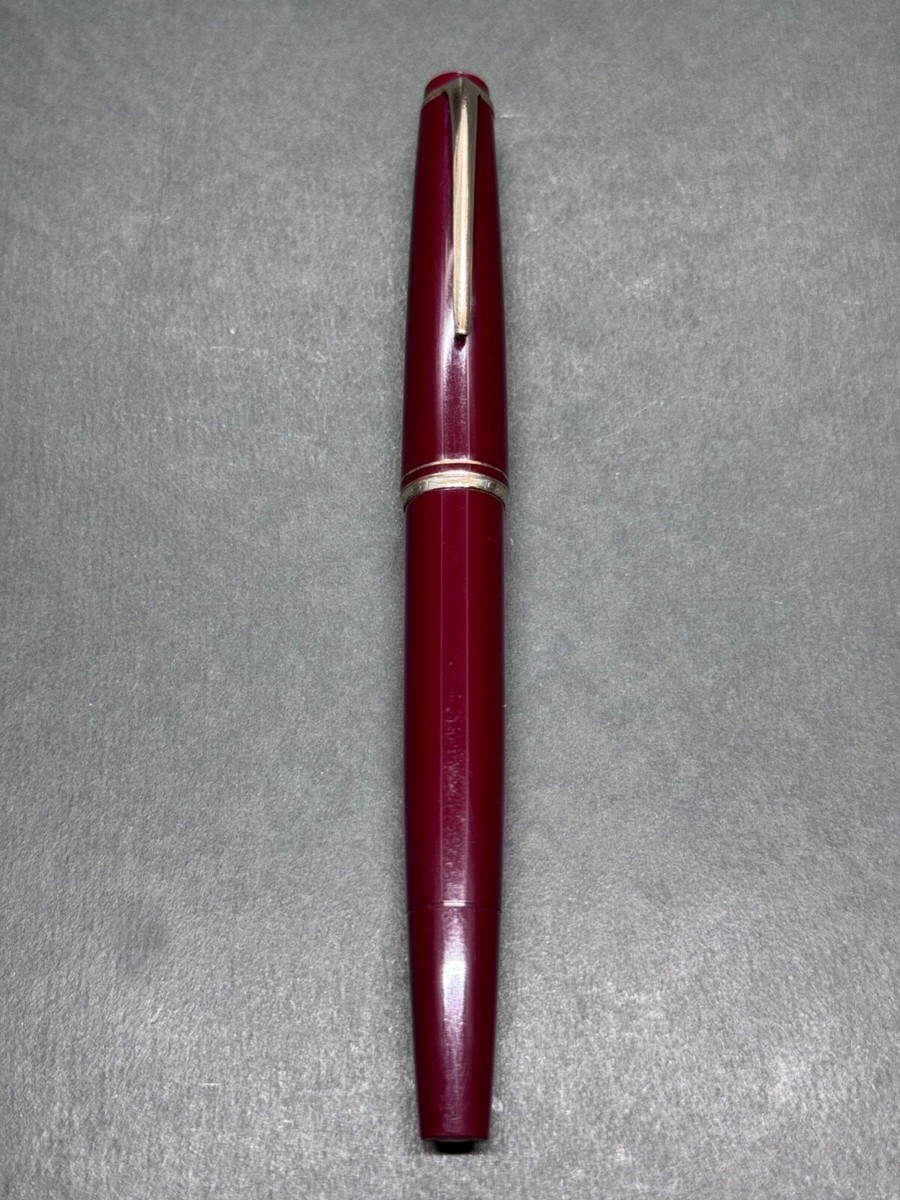 MONTBLANC No.24 Burgundy Bordeaux Vintage Pist-Fill Fountain Pen