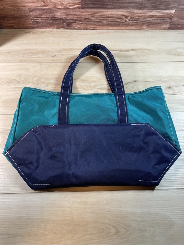 L.L. Bean Boat and Tote Set Two-Tone Green/Blue Nylon, 90s Vintage - Image 3 of 4