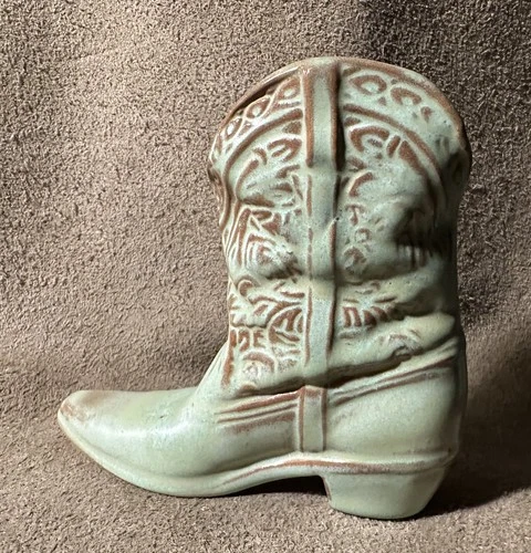 FRANKOMA POTTERY WESTERN COWBOY BOOT 134 PRAIRIE GREEN