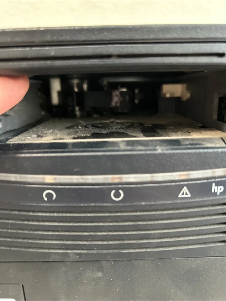 AA985-64010 HP StorageWorks SDLT 600 External Works Needs Power Cord - Image 3 of 4