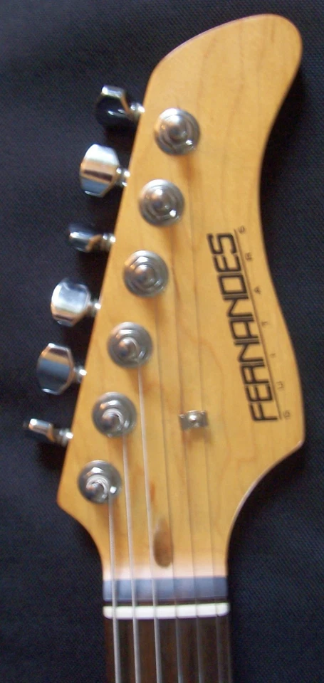 VINTAGE Fernandes Stratocaster Sunburst Excellent Player & Condition w/bag - Image 4 of 4