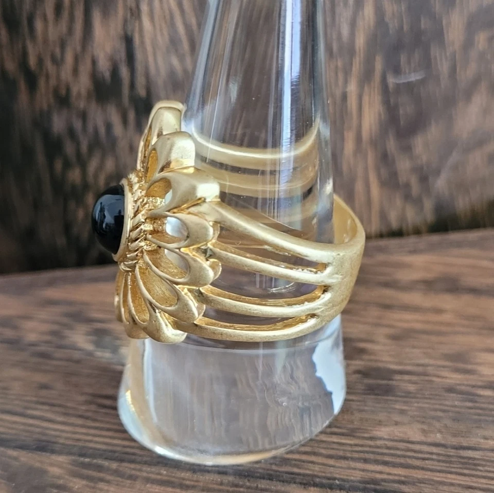 Lia Sophia Kabloom Ring Flower Blossom Matte Gold Plated Black Cabochon Sz 10 - Image 2 of 4