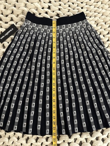 NWT  Karl Lagerfeld Paris Pleated Knit Skirt Geometric Navy White XXS - Picture 3 of 6