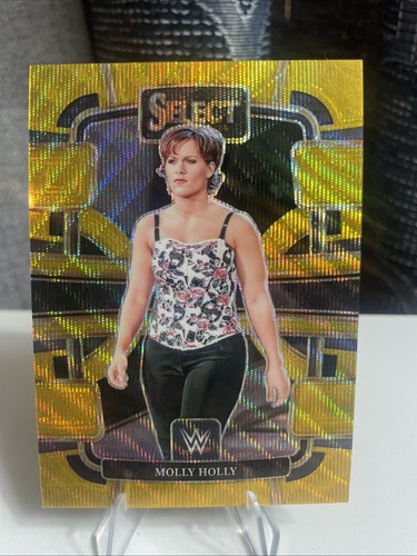 2024 Panini Select WWE - Concourse Molly Holly #63 Gold Wave Prizm 1/10 - Picture 1 of 2