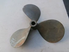 Vntg 9-61 Bronze Boat 3 Blade Prop Propeller 20 x 24 RH  1 1/4" Grand Rapids MI