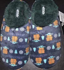 NWT 11/12 Disney Star Wars Baby Yoda Men's Slippers