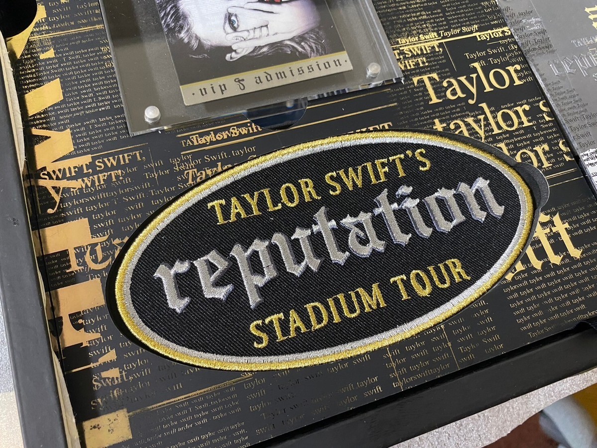 Taylor Swift Reputation Tour in Tokyo Japan VIP Box complete Taylor Swift Reputation Tour in Tokyo Japan VIP Box complete
