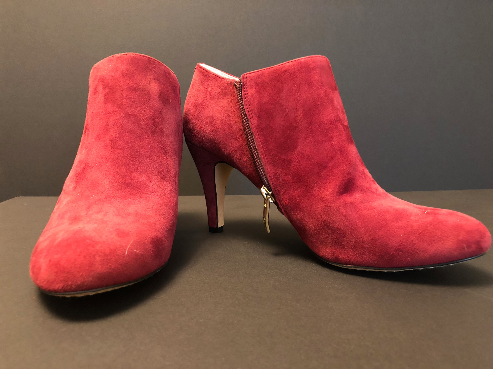 Vince Camuto Size 8 8 8 Wine color Suede Ankle shoes Boots New without Box e8ee14 Vince Camuto Size 8 8 8 Wine color Suede Ankle shoes Boots New without Box e8ee14