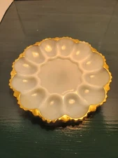 VINTAGE ANCHOR HOCKING FIRE KING WHITE MILK GLASS DEVILED EGG PLATE w/GOLD TRIM