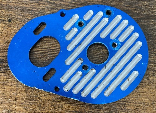 TEAM ASSOCIATED #1770 FT Milled Motor Plate blue