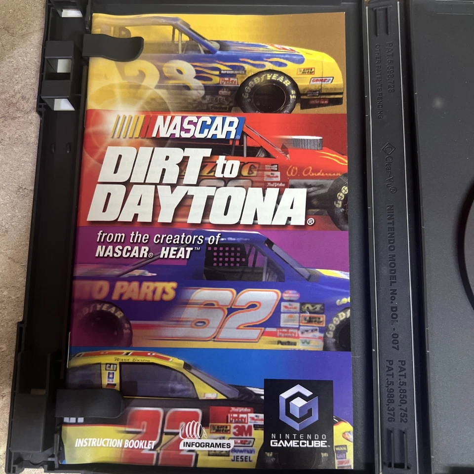 NASCAR Dirt to Daytona Nintendo GameCube Completo OEM Manuales Juego Estuche Foto 3 de 4