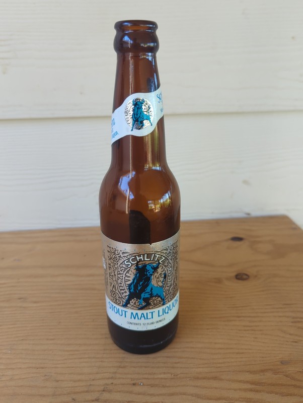 Shlitz Stout Malt Liquor 12 Oz Bottle