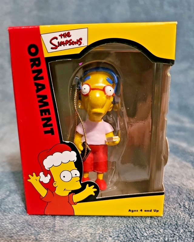 🎄The Simpsons Christmas Ornament MILHOUSE 2002 New In Box