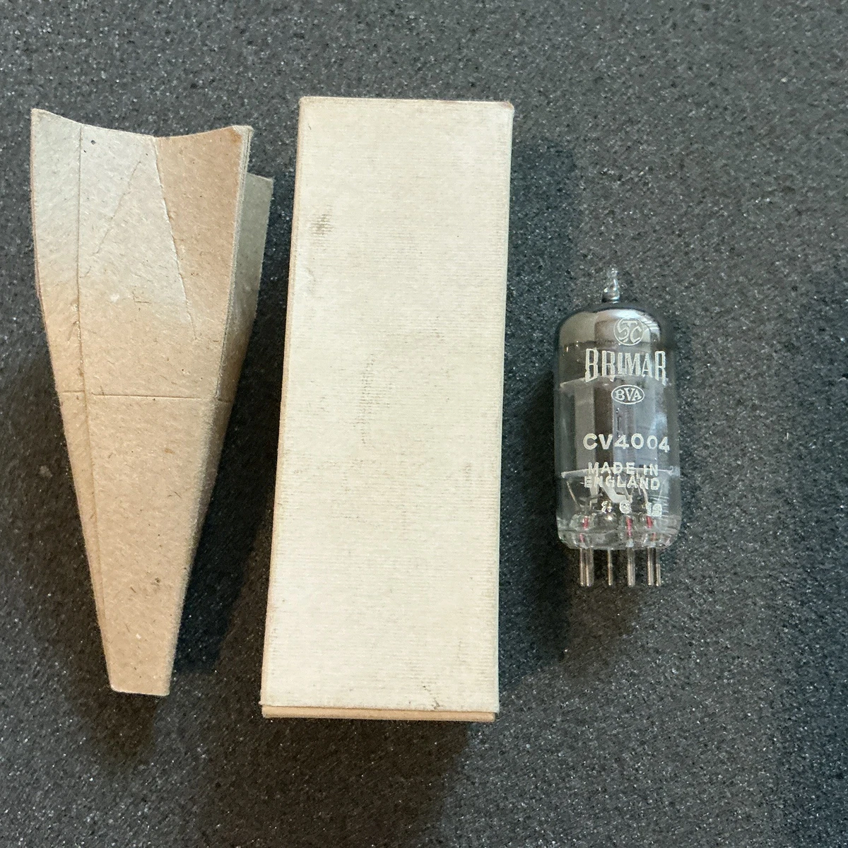 A VINTAGE RCA 12AX7A/ECC83 NOS/NIB VACUUM TUBE