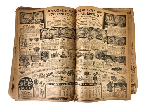 Antique 1933 Montgomery Ward Catalog Poor Condition but Some Beautiful Pages! - Picture 10 of 18