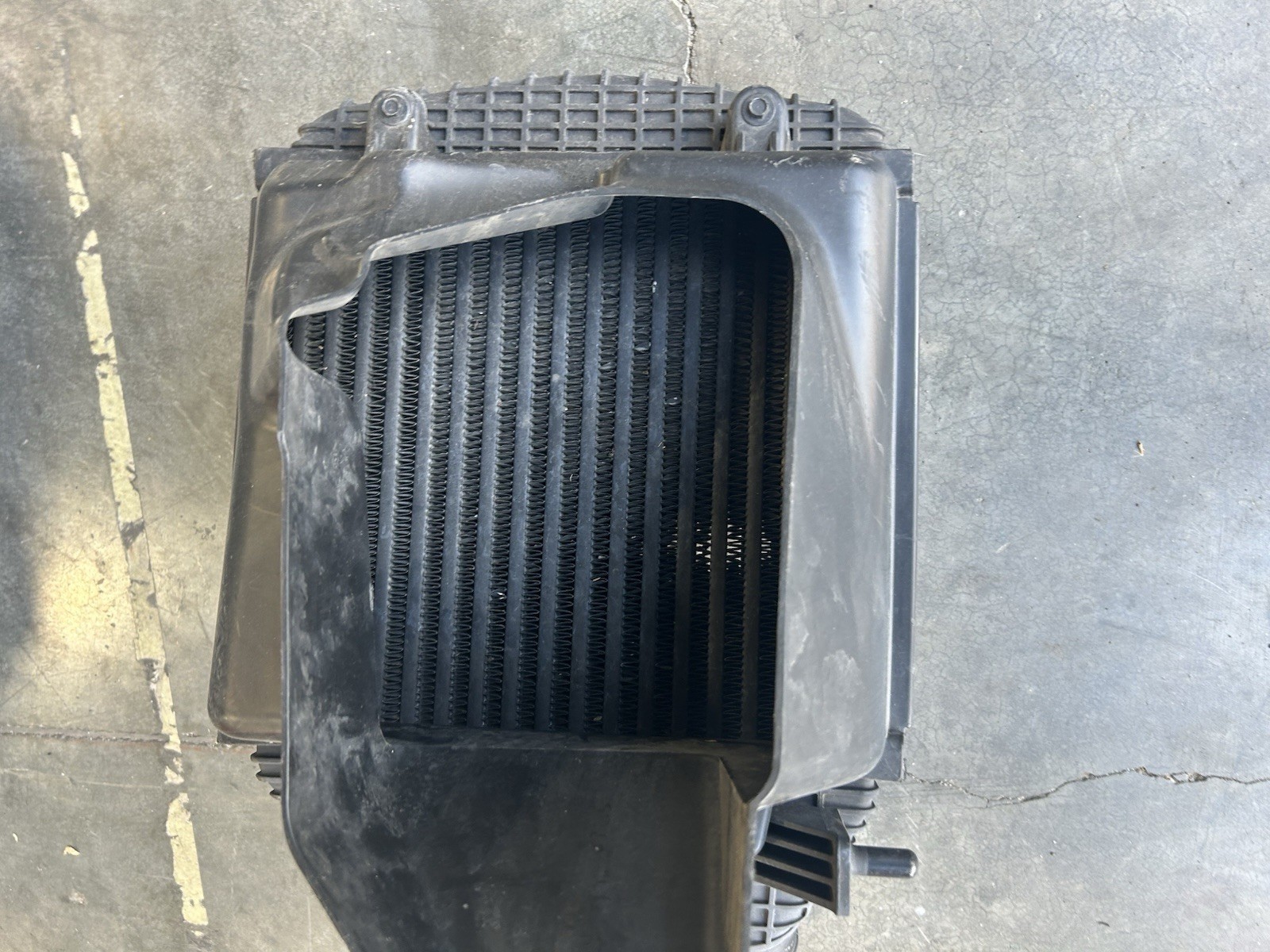 LEFT SIDE TURBO INTERCOOLER RADIATOR ASSEMBLY OEM 44K 14-17 MASERATI GHIBLI Q4