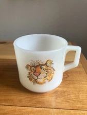 Vtg Fire King Tony The Tiger Esso Exxon Glass Milk Glass Coffee Mugs Cup