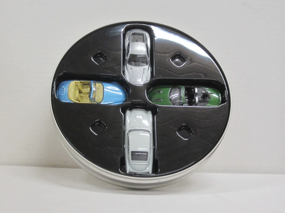 Filmrolle mit 4 Bond-Autos James Bond 007 in silber Box Corgi ca.1:60 ungeöffnet - Bild 2 von 4