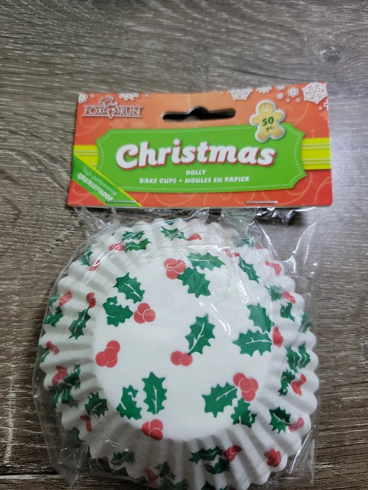 (2) Christmas Holly Bake Cups, Cupcake Liners. 50 ct packs. Grease proof. - Image 2 of 4