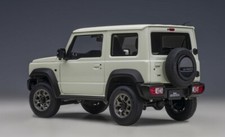 78511 AUTOart 1:18 Suzuki Jimny Sheller JB74 White Pearl model car