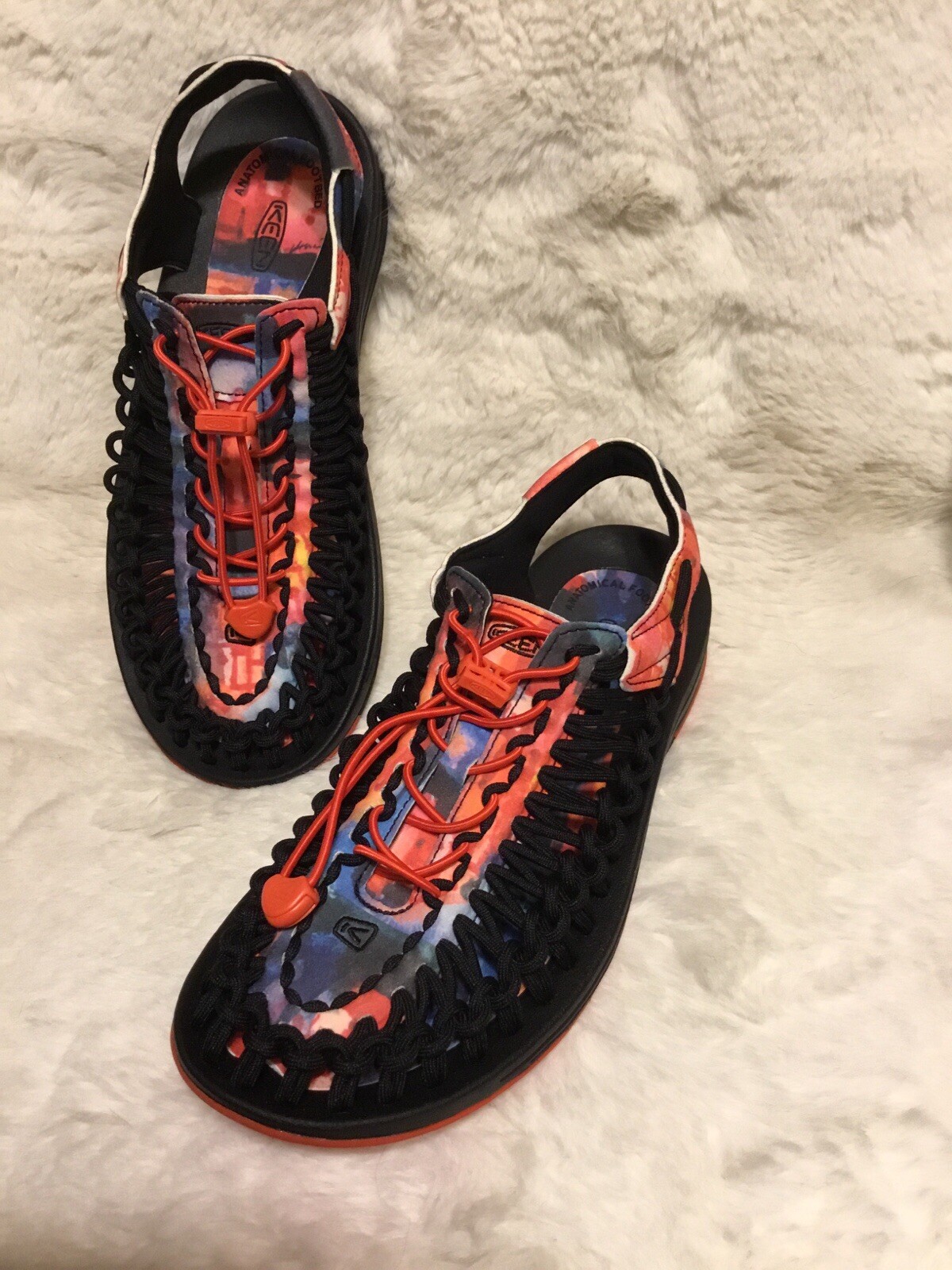 KEEN scarpe donna UNEEK sandali classici 2 corde New York di notte TG 9 5 US NUOVI