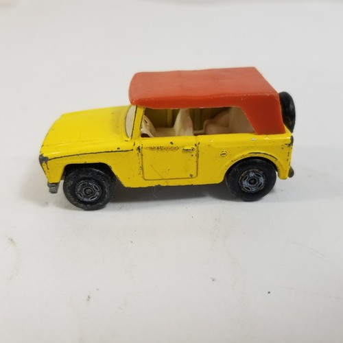 Vintage Lesney 1969 Matchbox Series No. 18 Superfast Yellow Field Car