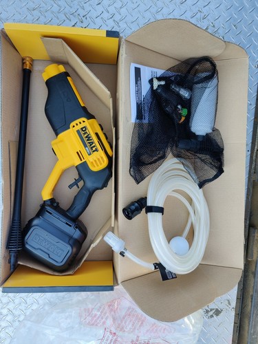 DeWalt DCPW550B 20V Max 550 PSI 