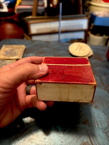 One Eagle VIOLIN GUT E STRINGS C.1900 EAGLE BRAND WITH ORIGINAL BOX RARE - Picture 5 of 6