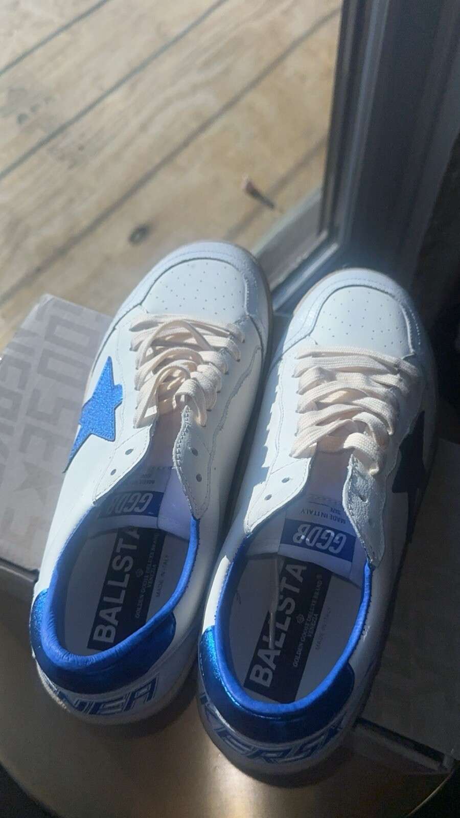 🌟🌀White/Cream/Blue. (Worn once) (BOX included