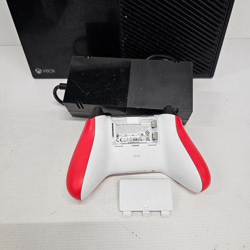 Mando Microsoft Xbox One 1540 Modelo Original 500GB Rojo/Blanco - Imagen 3 de 11