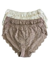 Women's Lace 4 Pack Underwear Tag Says 5XL - but measures a 13 1/2 waist NWOT