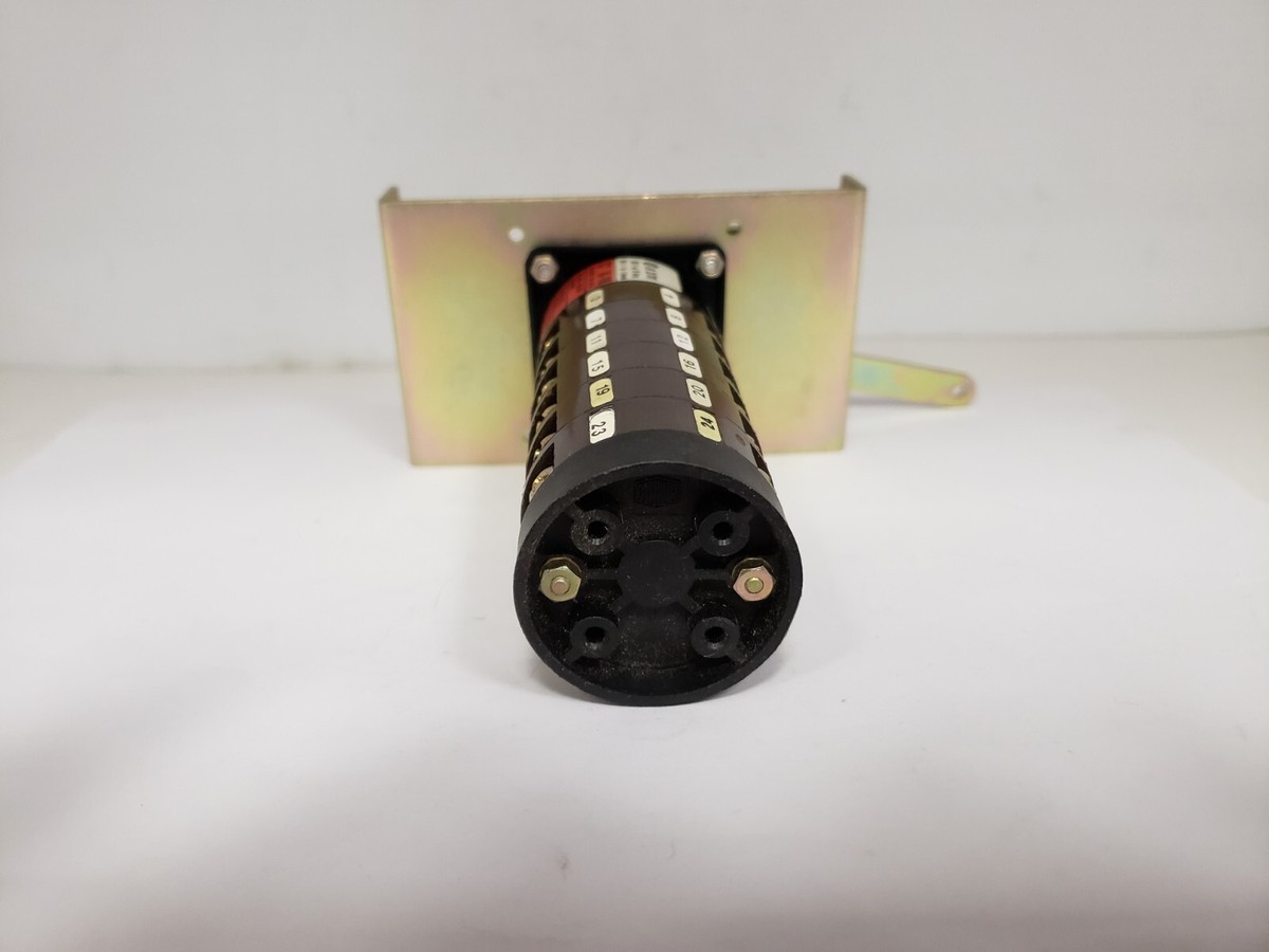 ENTRELEC LR 23 701 ROTARY CAM SWITCH 300V AC 10A KYPE K-18
