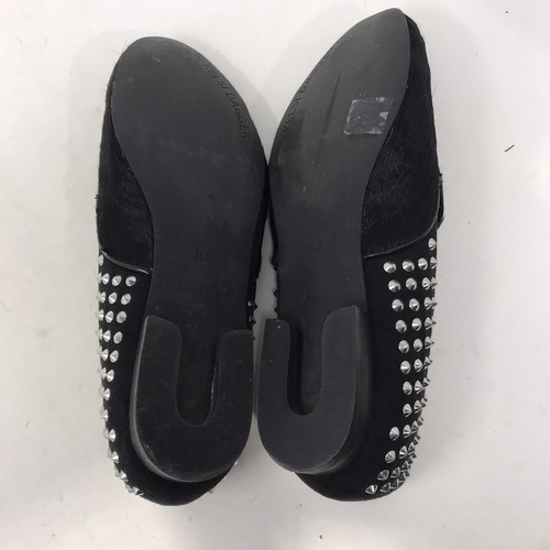 Kelsi Dagger Size 8.5M Studded Loafers Shoes Fur-like Flats Black Leather EUC - Picture 5 of 5
