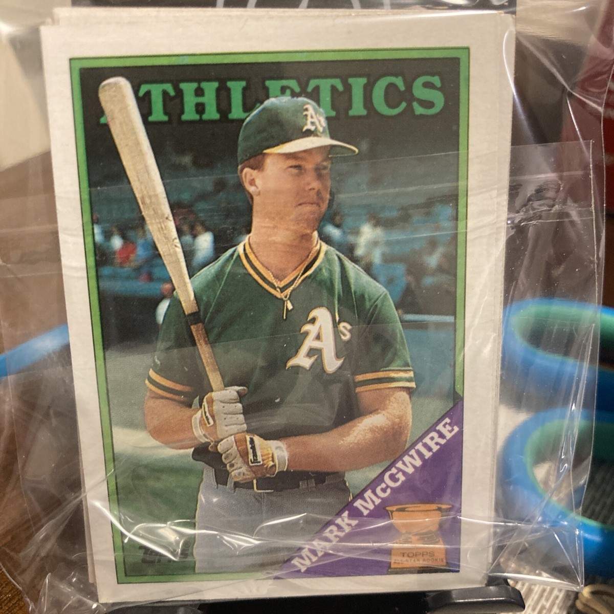 スポーツ選手 1988 BASEBALL CARD No.166 1988 Topps Mark McGwire Oakland Athletics #580 Topps Rookie