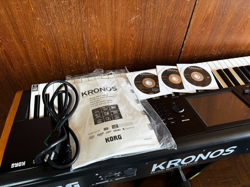 Korg Kronos 2 73 Key Workstation Keyboard ver 3.1.2 w/ case | eBay