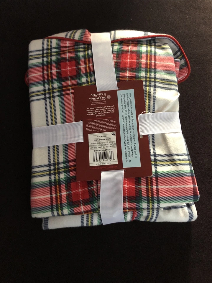 Wondershop Kids’ 2 Piece Christmas Pajama Set Size 5 Fleece  - Image 2 of 4