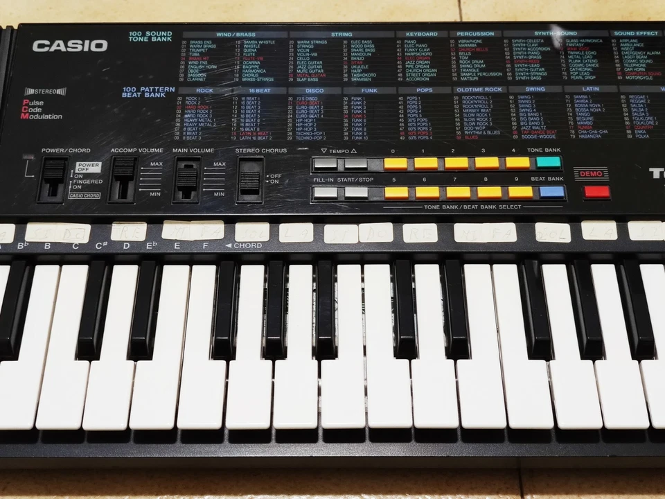 Casio Piano Pianola Tastiera MA-201 Tone Bank MA201 100 Toni Accompagnamento PCM - Immagine 3 di 4