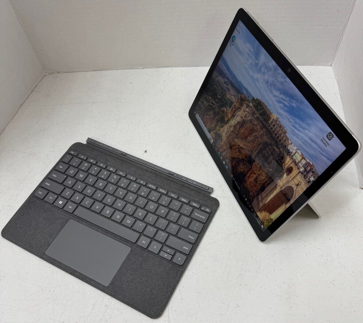 Surface Go 2 128GB m3-8100Y 1926 美品　#1 Microsoft Surface Go 2 1926 10.6