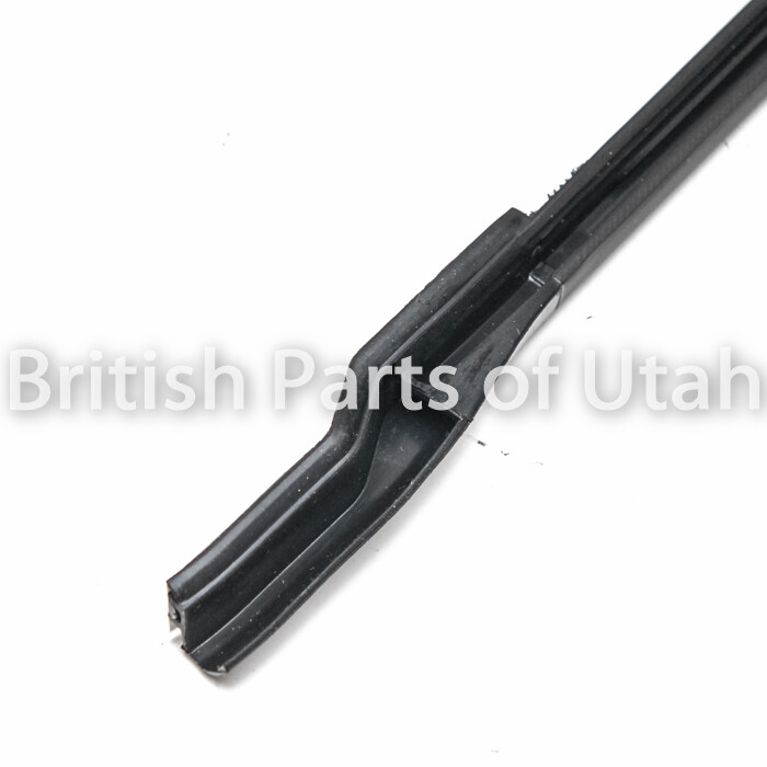 Range Rover L322 Upper Tailgate Window Finisher Molding Side Rubber ...