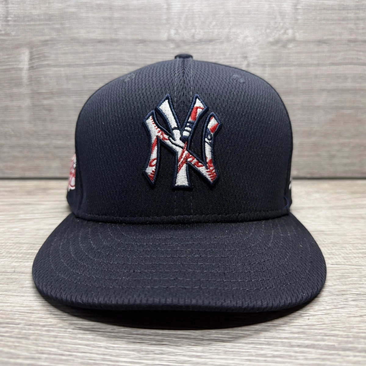 New Era New York Yankees 7 3/8 Size MLB Fan Apparel & Souvenirs
